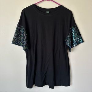 Black Sequin Sleeve Tee